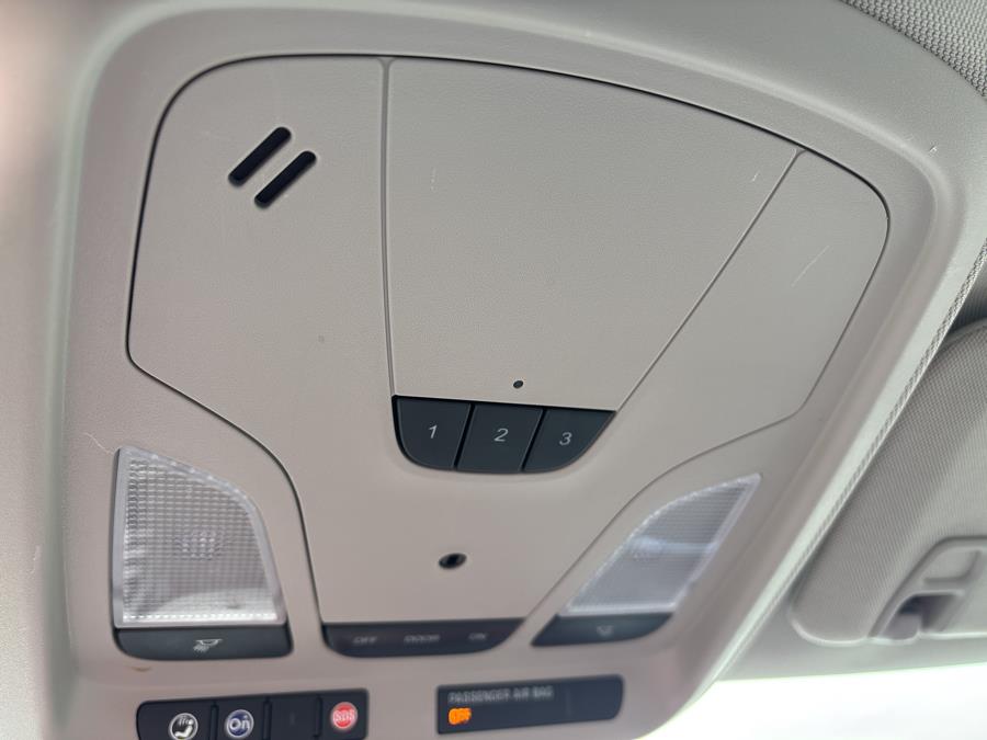 2019 Chevrolet Impala 4dr Sdn Premier w/2LZ photo