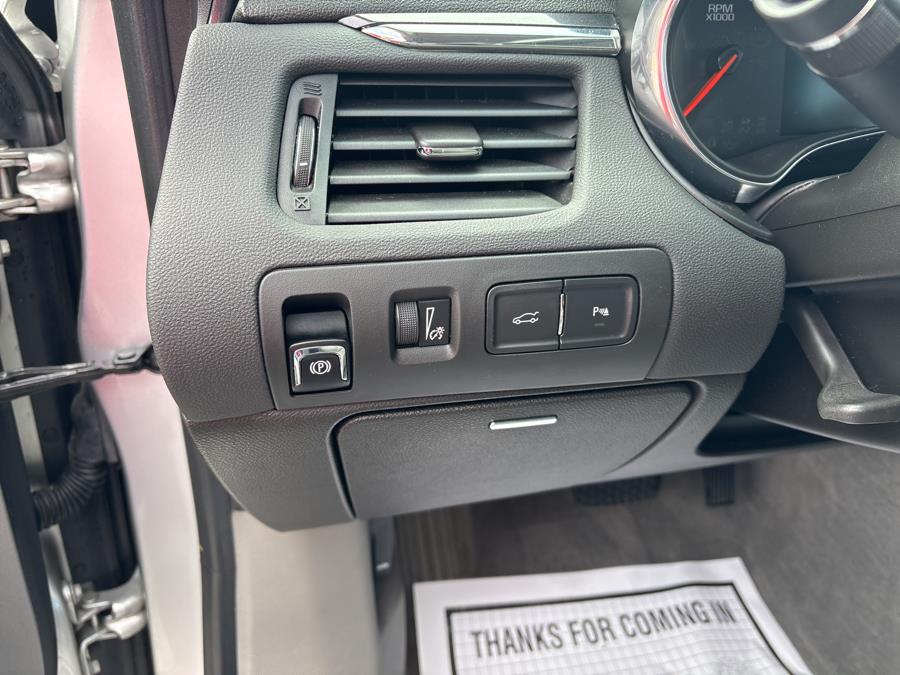 2019 Chevrolet Impala 4dr Sdn Premier w/2LZ photo