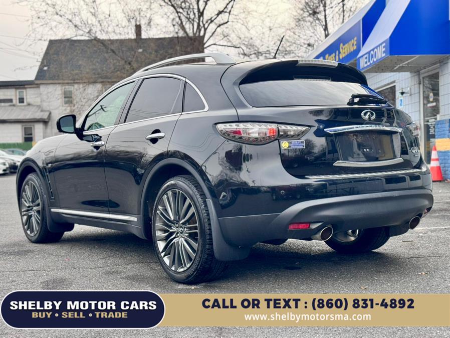 2017 Infiniti QX70 AWD photo