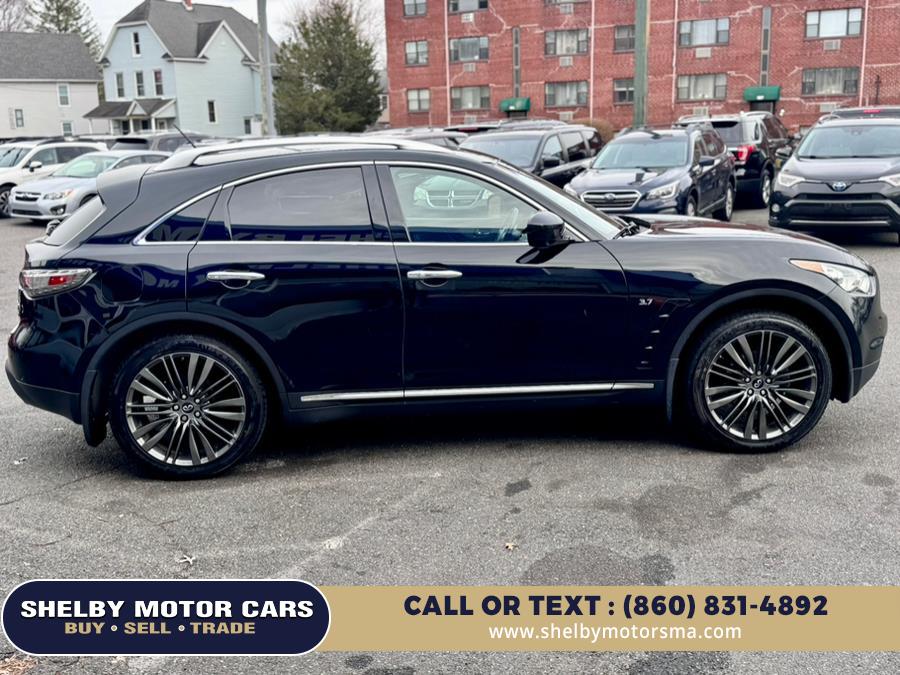 2017 Infiniti QX70 AWD photo