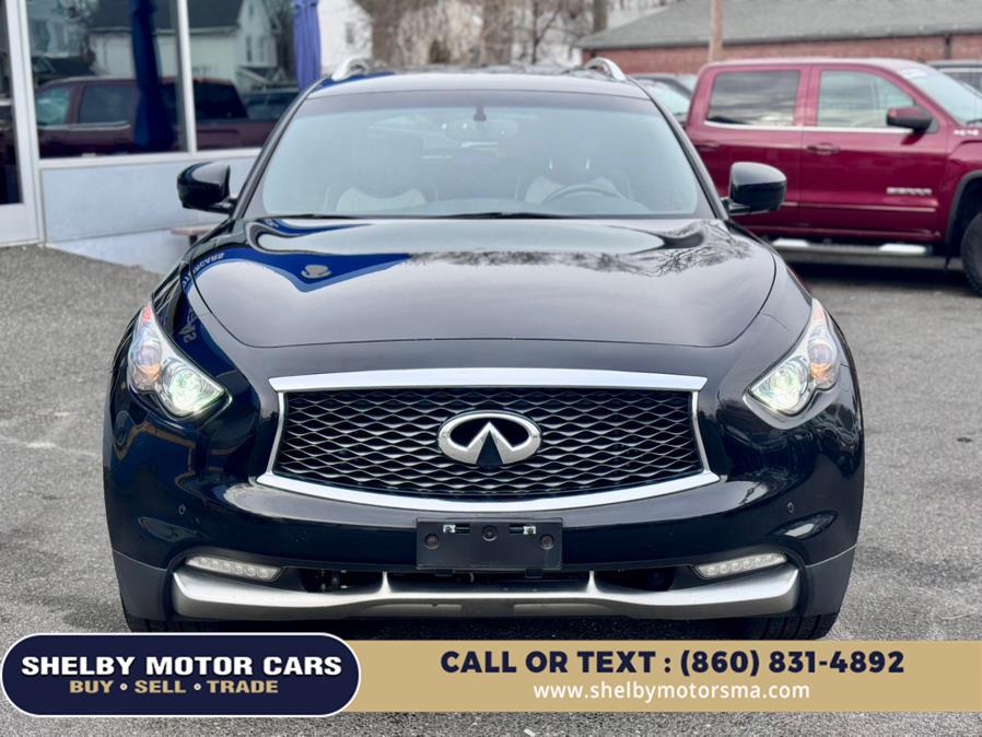 2017 Infiniti QX70 AWD photo
