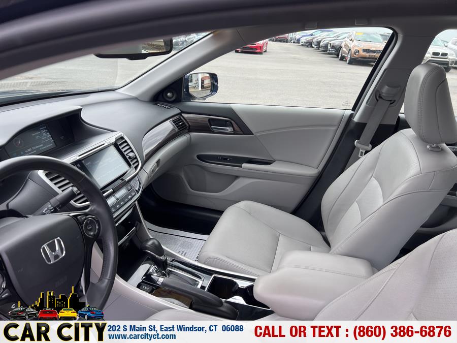 2017 Honda ACCORD SEDAN EX-L V6 Auto photo
