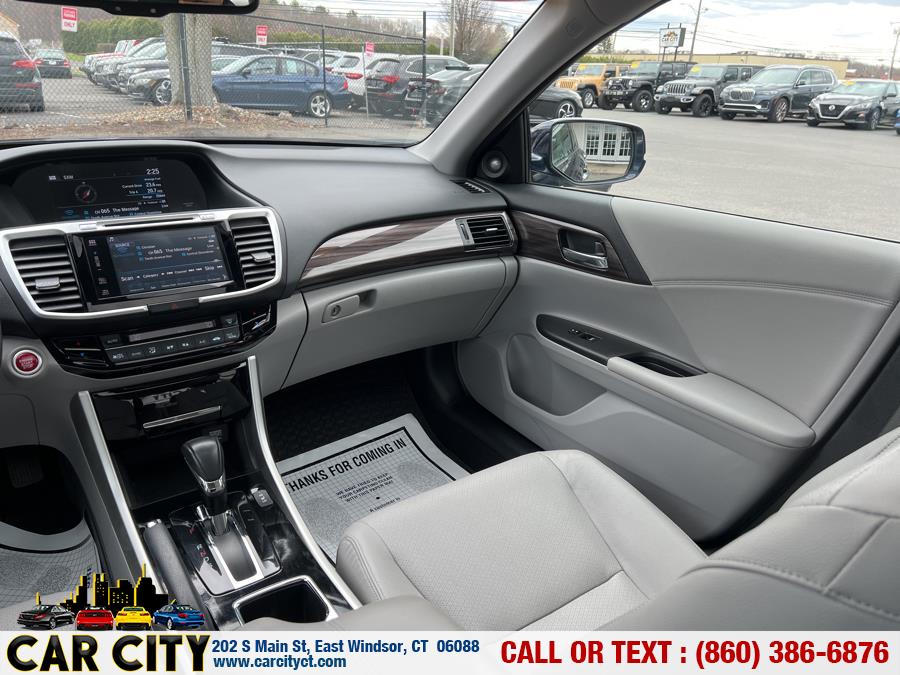 2017 Honda ACCORD SEDAN EX-L V6 Auto photo