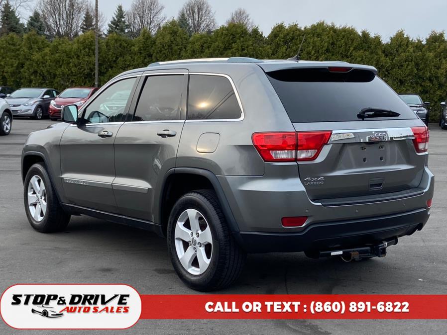 2011 Jeep Grand Cherokee Laredo photo