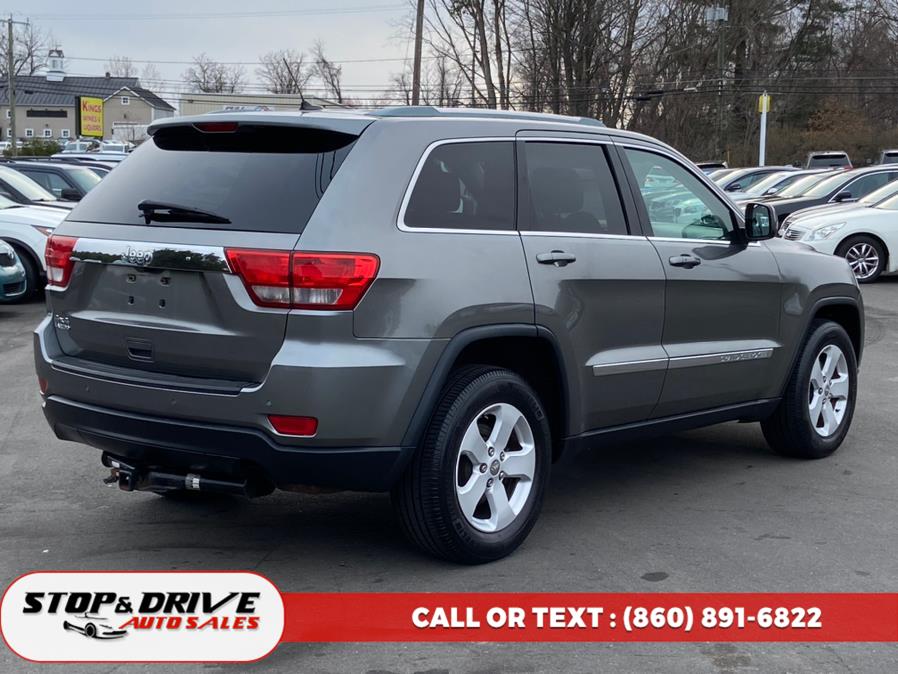 2011 Jeep Grand Cherokee Laredo photo