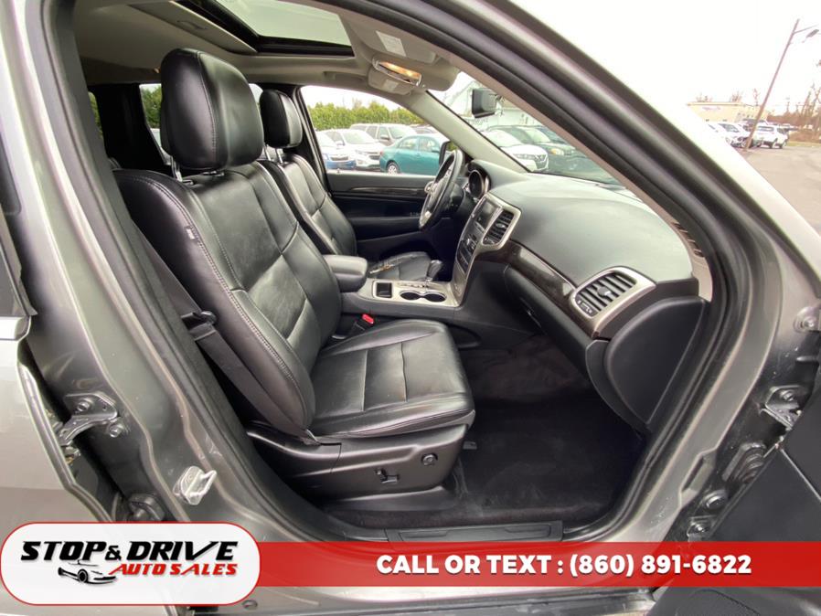 2011 Jeep Grand Cherokee Laredo photo