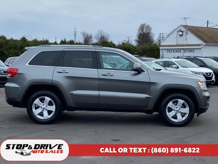 2011 Jeep Grand Cherokee Laredo photo