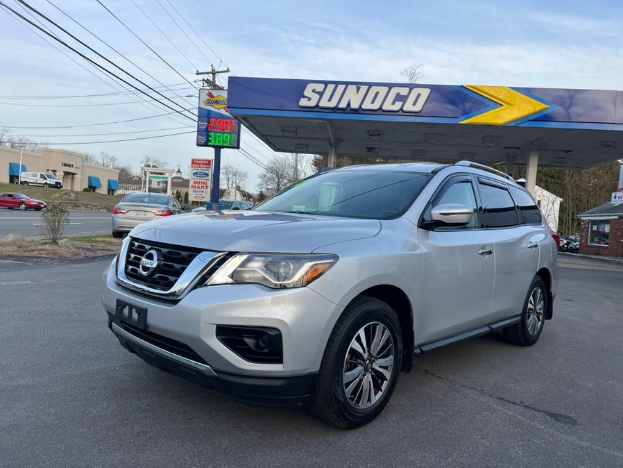 2017 Nissan Pathfinder 4x4 SL photo
