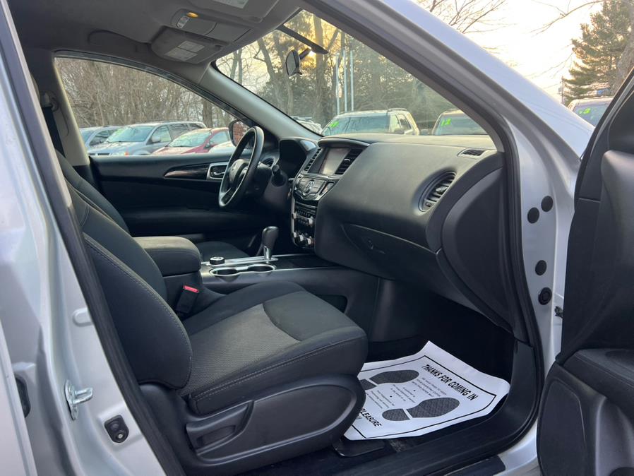 2017 Nissan Pathfinder 4x4 SL photo