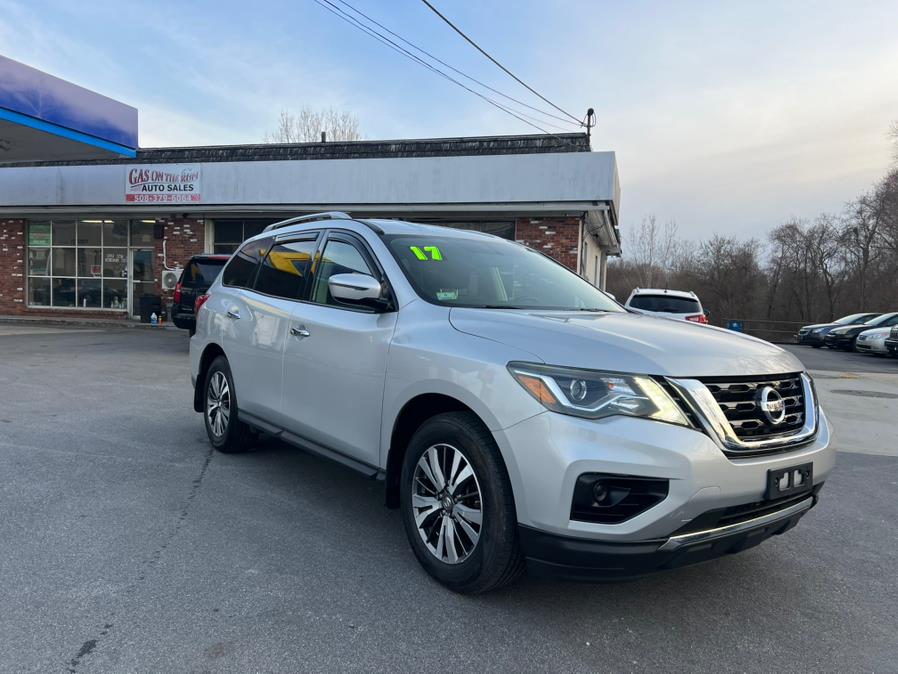 2017 Nissan Pathfinder 4x4 SL photo
