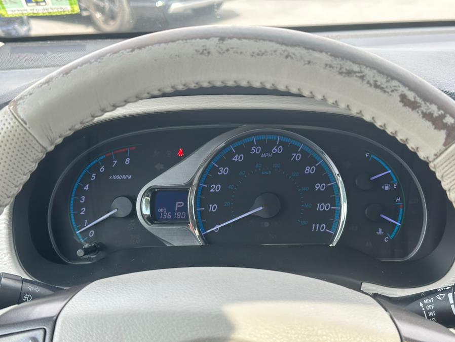 2014 Toyota Sienna XLE 7-Passenger Auto Access Se photo