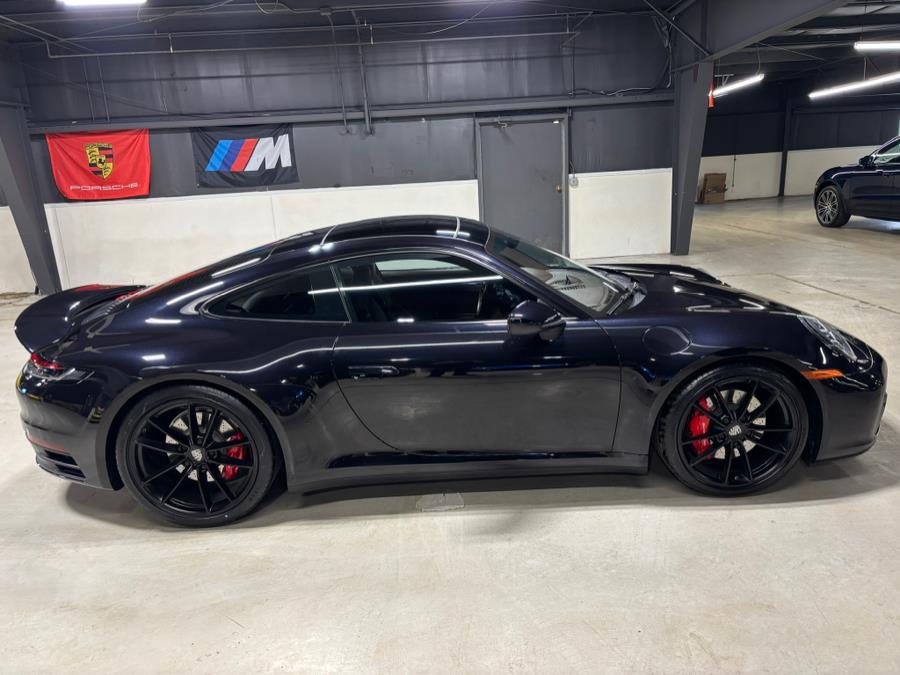 2020 Porsche 911 Carrera 4S Coupe photo