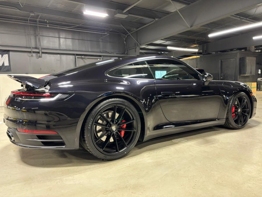 2020 Porsche 911 Carrera 4S Coupe photo