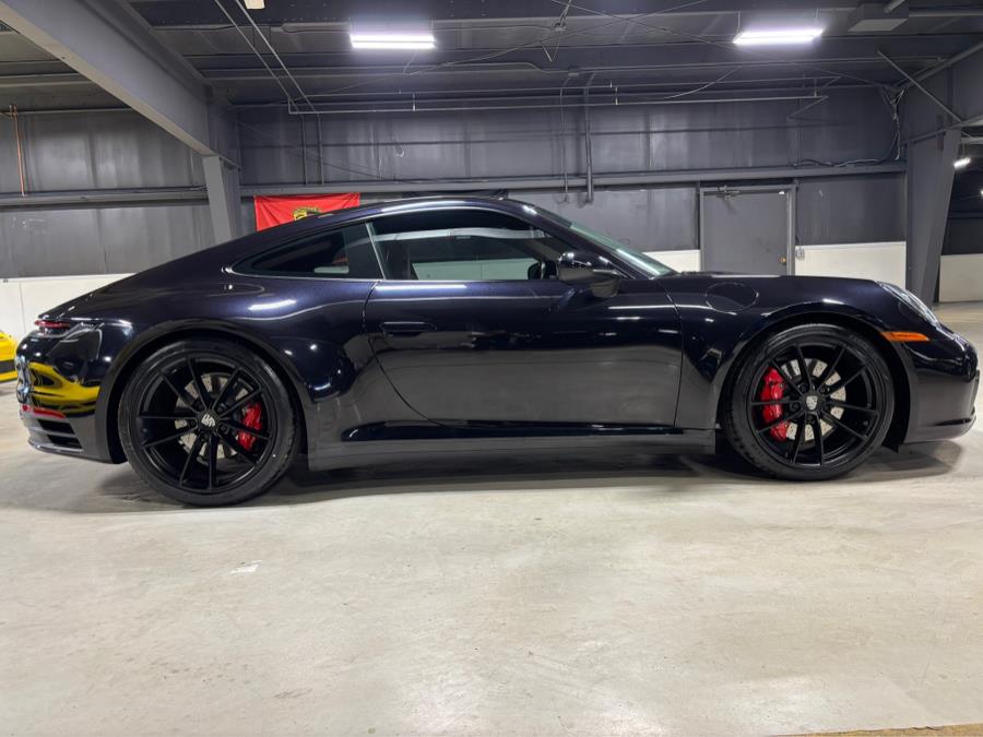 2020 Porsche 911 Carrera 4S Coupe photo