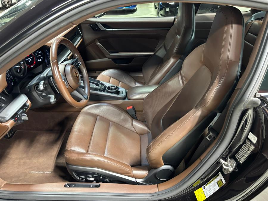 2020 Porsche 911 Carrera 4S Coupe photo