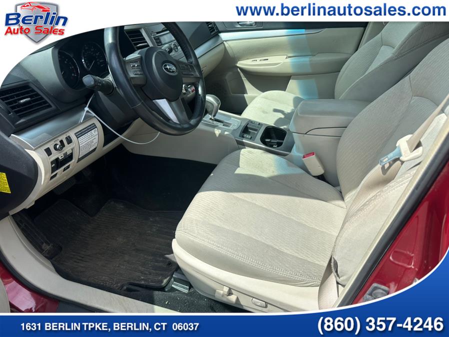 2011 Subaru Outback 2.5i Premium photo