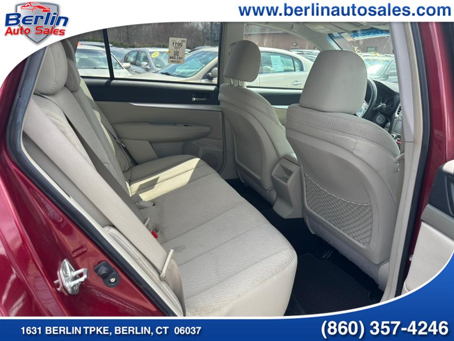 2011 Subaru Outback 2.5i Premium photo