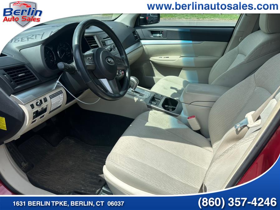 2011 Subaru Outback 2.5i Premium photo