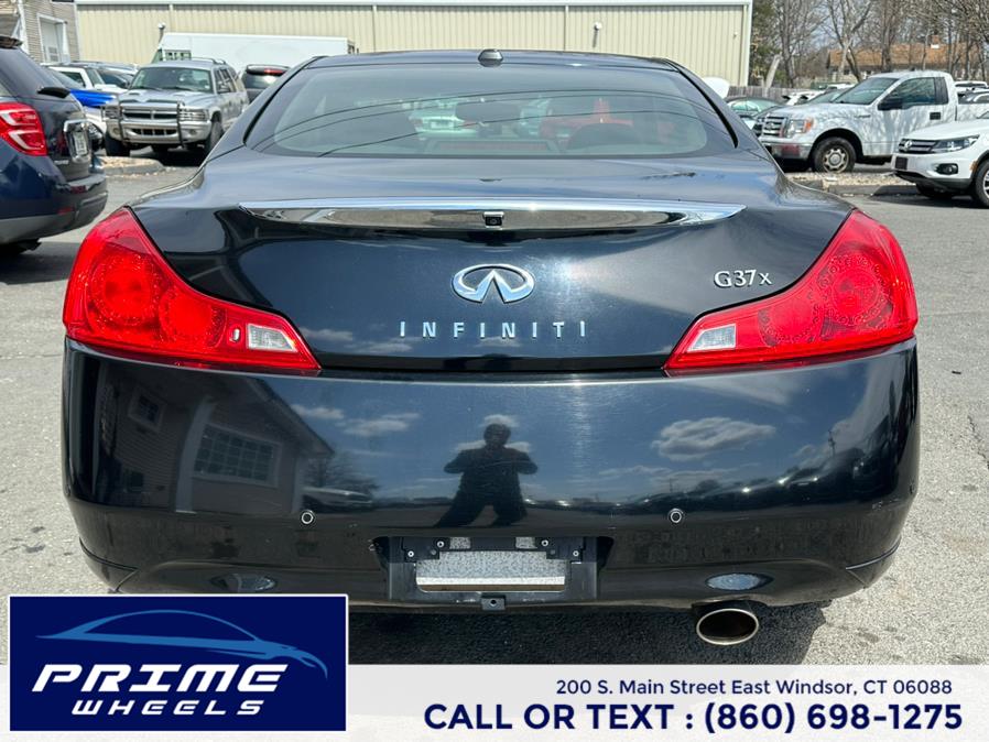 2010 Infiniti Integra x photo