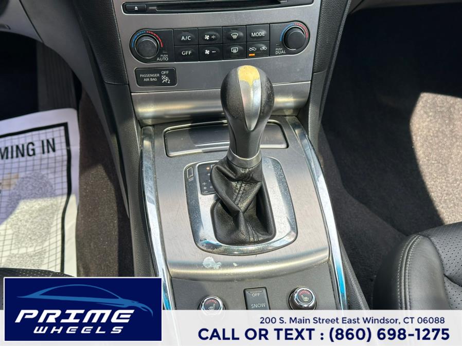 2010 Infiniti Integra x photo