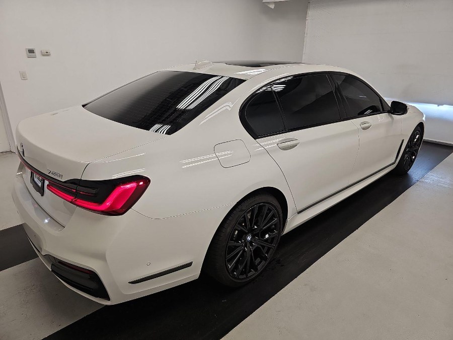 2022 BMW 7-Series 750i xDrive Sedan photo