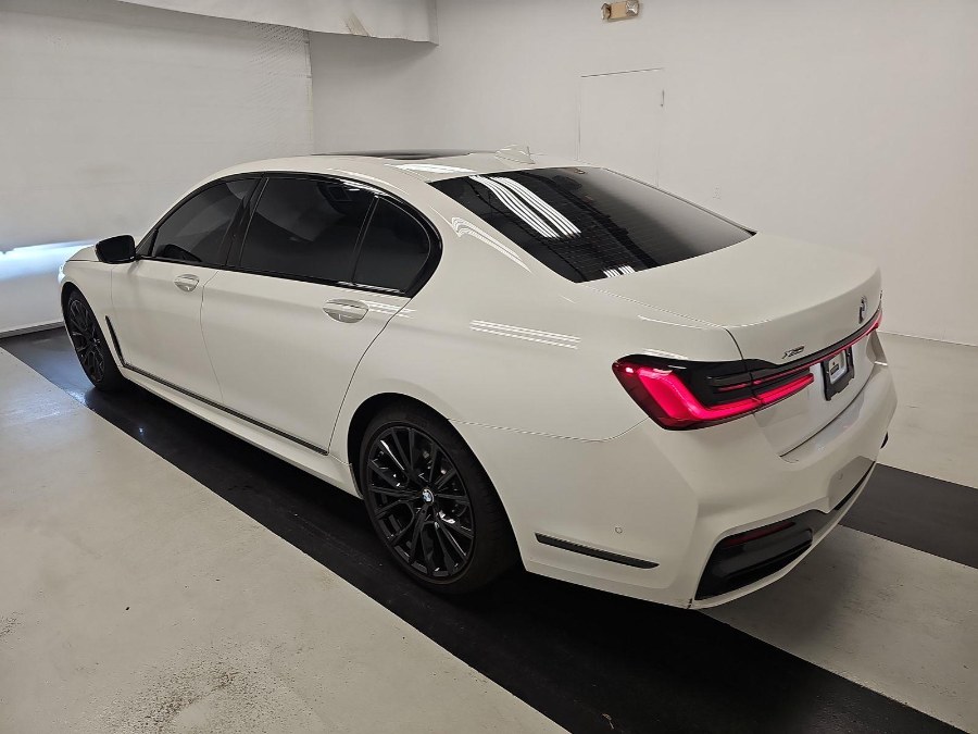 2022 BMW 7-Series 750i xDrive Sedan photo