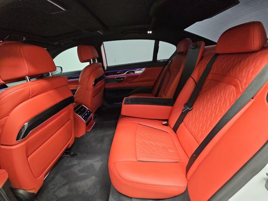 2022 BMW 7-Series 750i xDrive Sedan photo