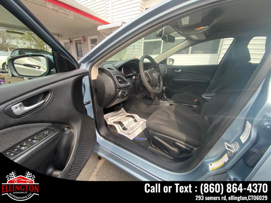 2013 Dodge Dart SXT photo