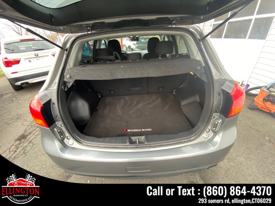 2013 Mitsubishi Outlander Sport SE photo