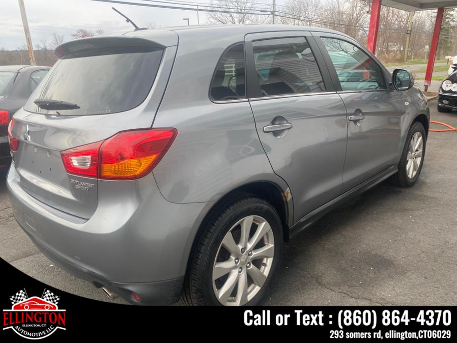 2013 Mitsubishi Outlander Sport SE photo