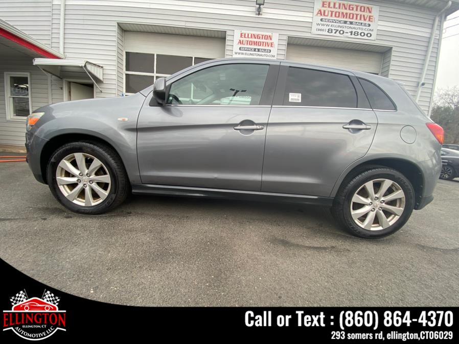 2013 Mitsubishi Outlander Sport SE photo