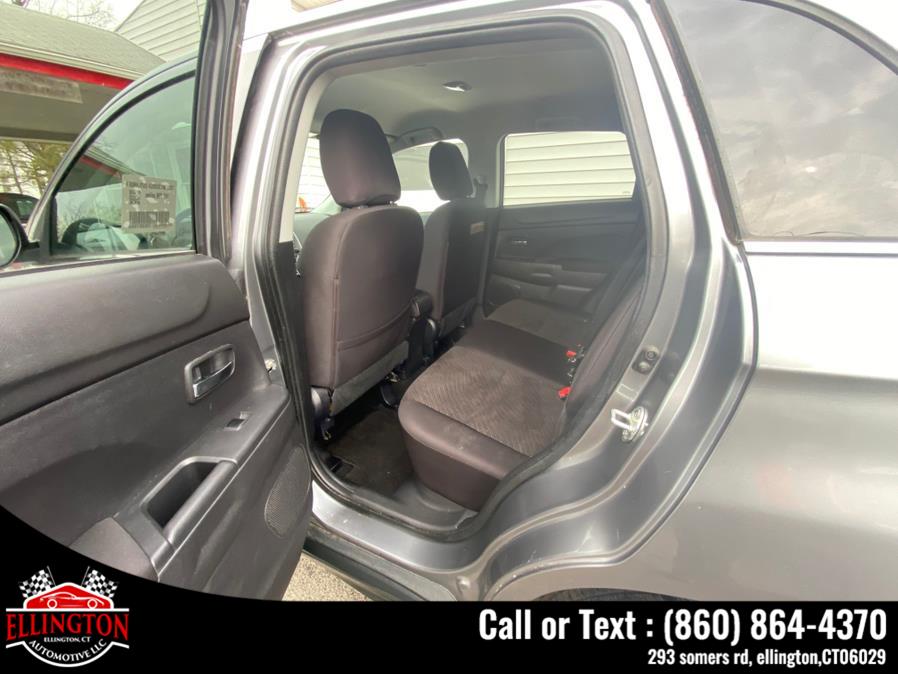 2013 Mitsubishi Outlander Sport SE photo