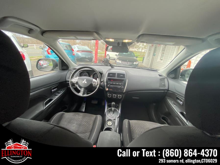 2013 Mitsubishi Outlander Sport SE photo