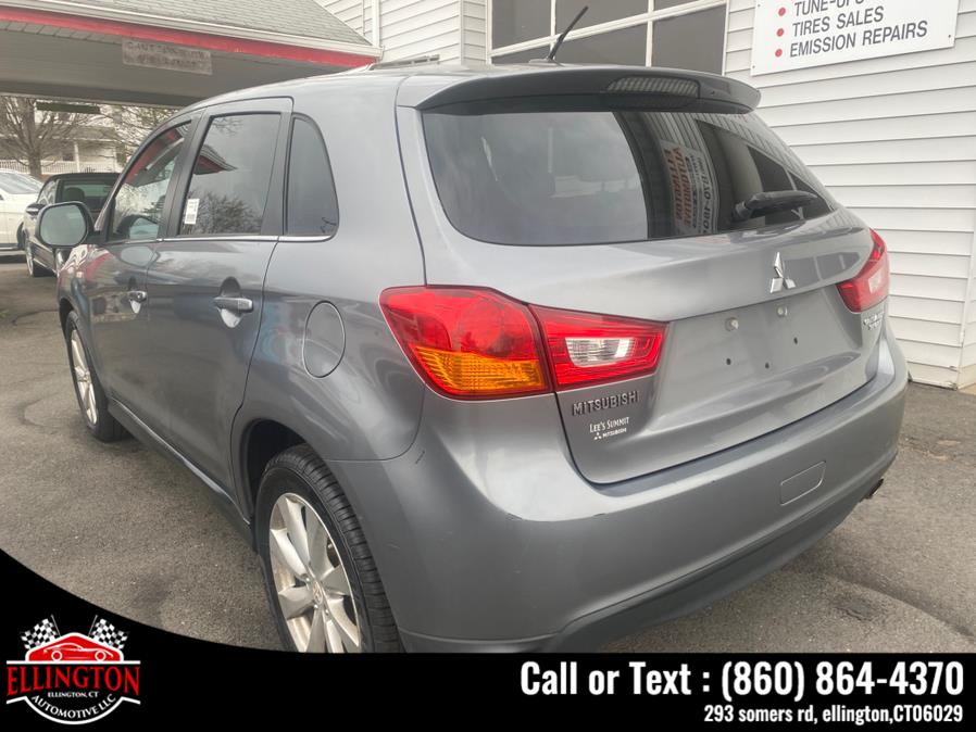 2013 Mitsubishi Outlander Sport SE photo