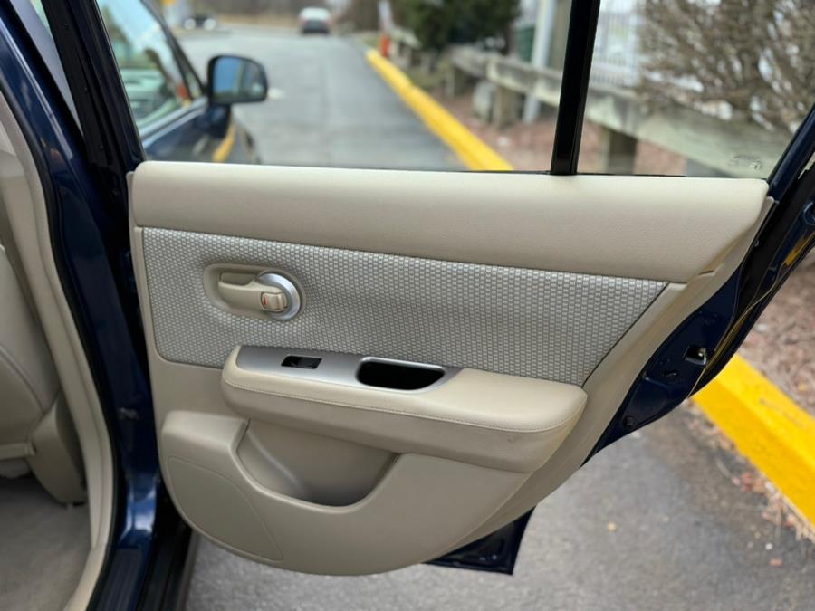 2007 Nissan Versa 1.8 S photo
