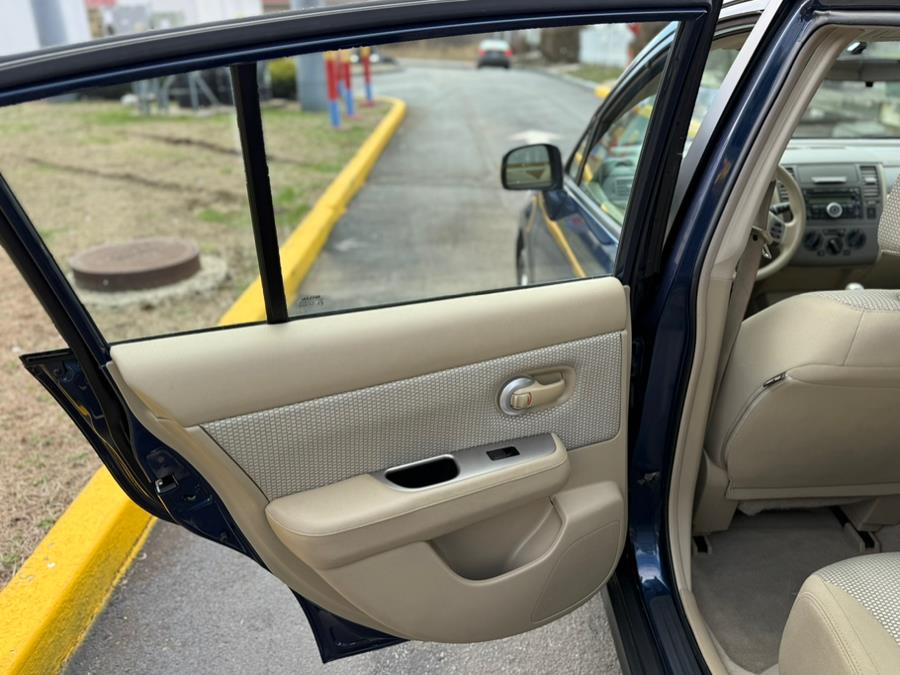 2007 Nissan Versa 1.8 S photo