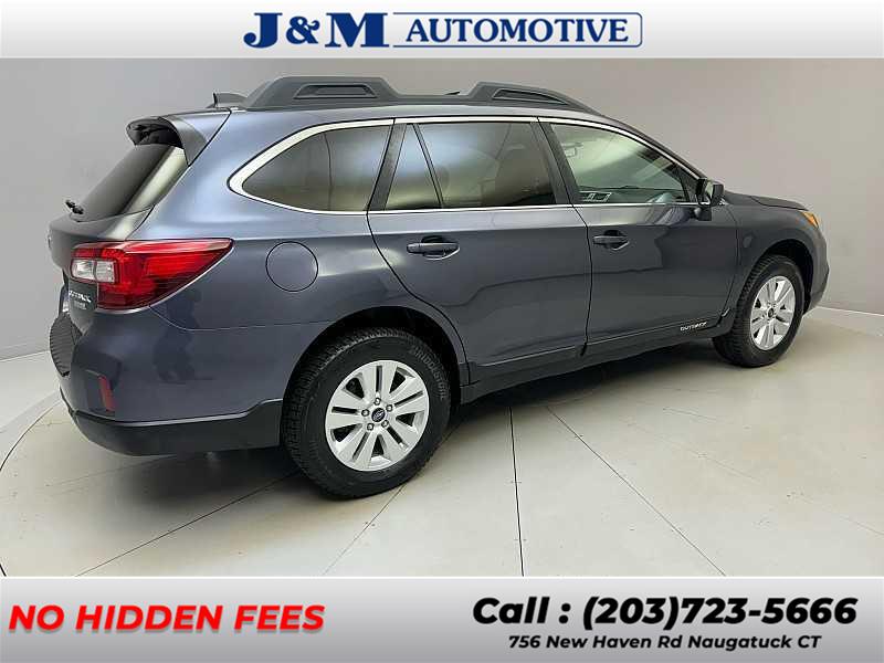 2017 Subaru Outback Premium photo