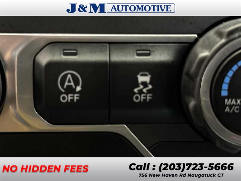 2020 Jeep Wrangler Sport S photo