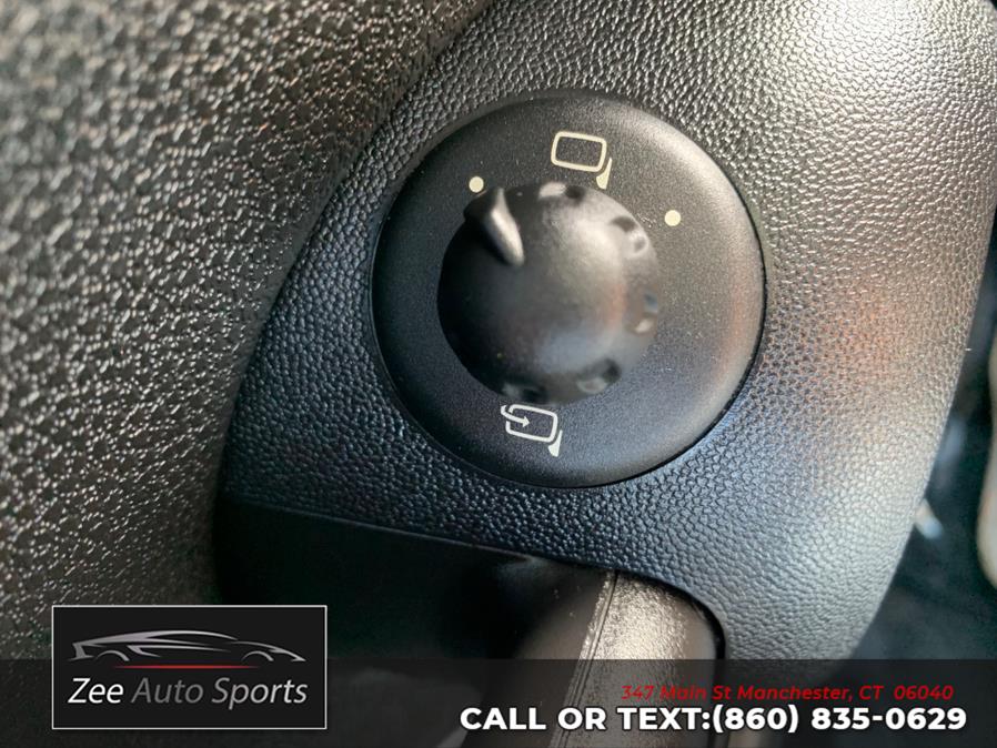 2012 MINI Cooper photo