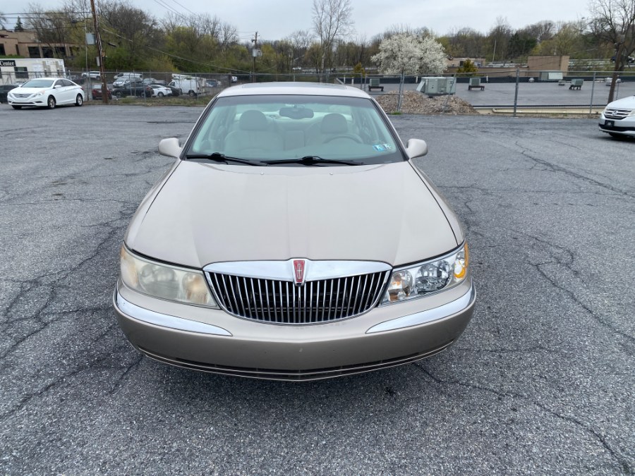 2002 Lincoln Continental photo
