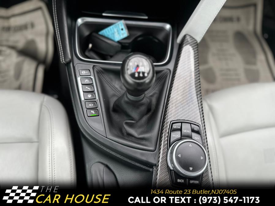 2016 BMW M4 2dr Cpe photo