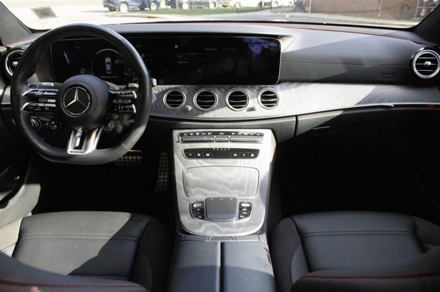 2023 Mercedes-Benz E-Class AMG E 53 photo