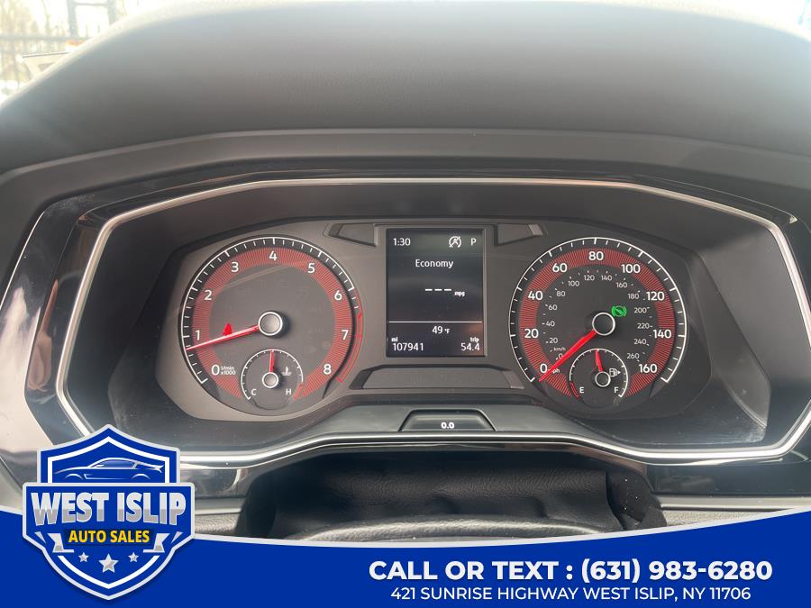 2019 Volkswagen Jetta R-Line Auto w/SULEV photo