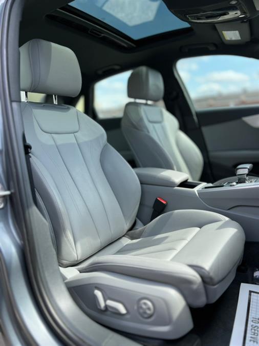 2019 Audi A4 Premium 45 TFSI quattro photo