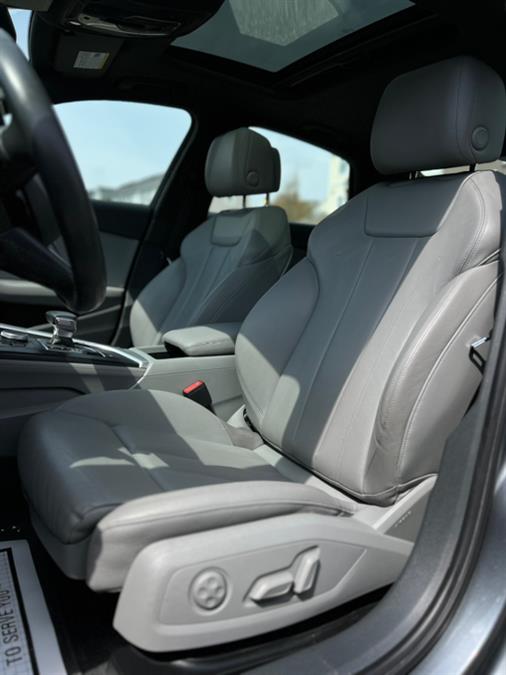 2019 Audi A4 Premium 45 TFSI quattro photo