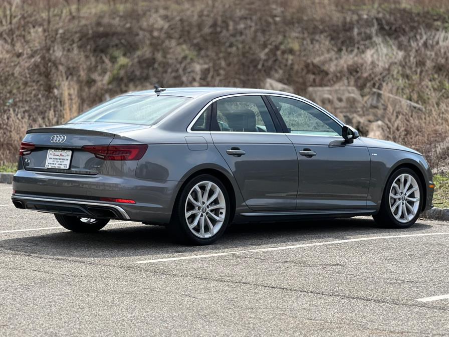 2019 Audi A4 Premium 45 TFSI quattro photo