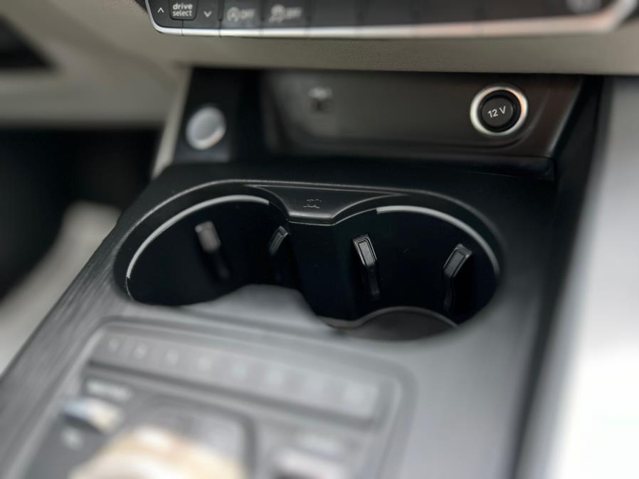 2019 Audi A4 Premium 45 TFSI quattro photo