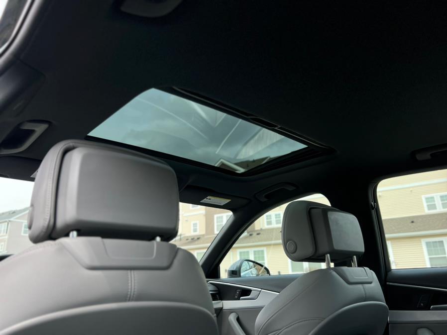 2019 Audi A4 Premium 45 TFSI quattro photo