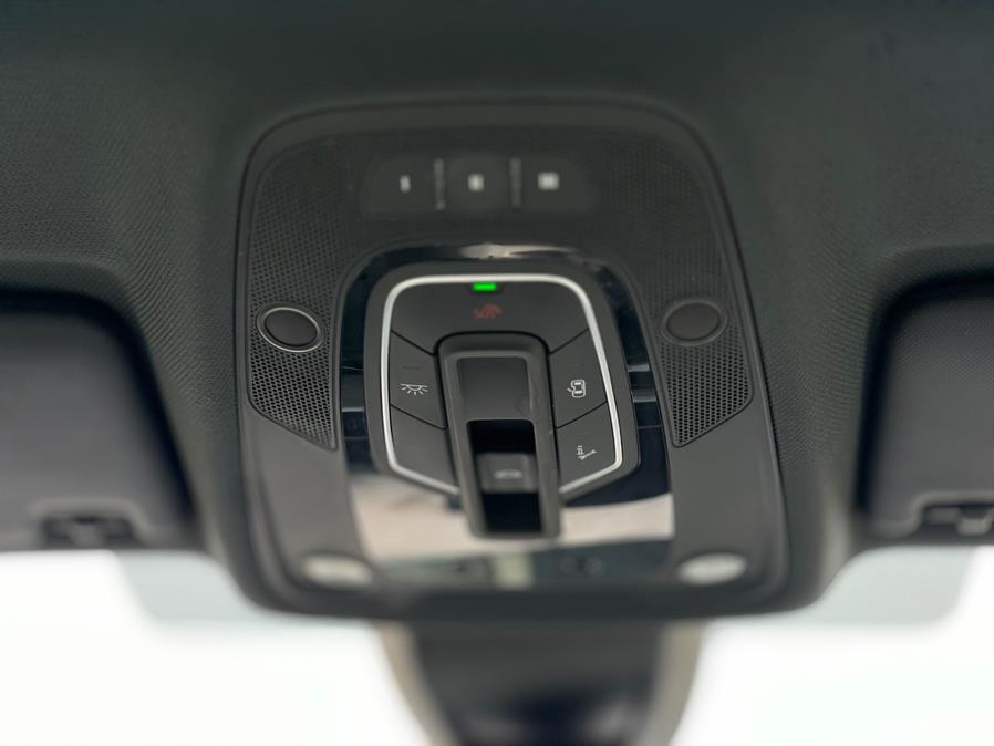 2019 Audi A4 Premium 45 TFSI quattro photo