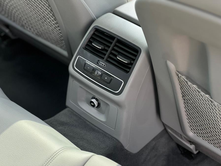 2019 Audi A4 Premium 45 TFSI quattro photo